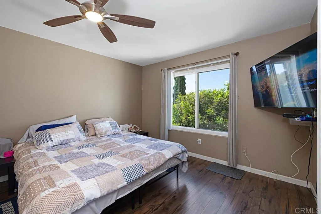 Additional image 60 of 5676 Chateau Dr, San Diego, CA 92117