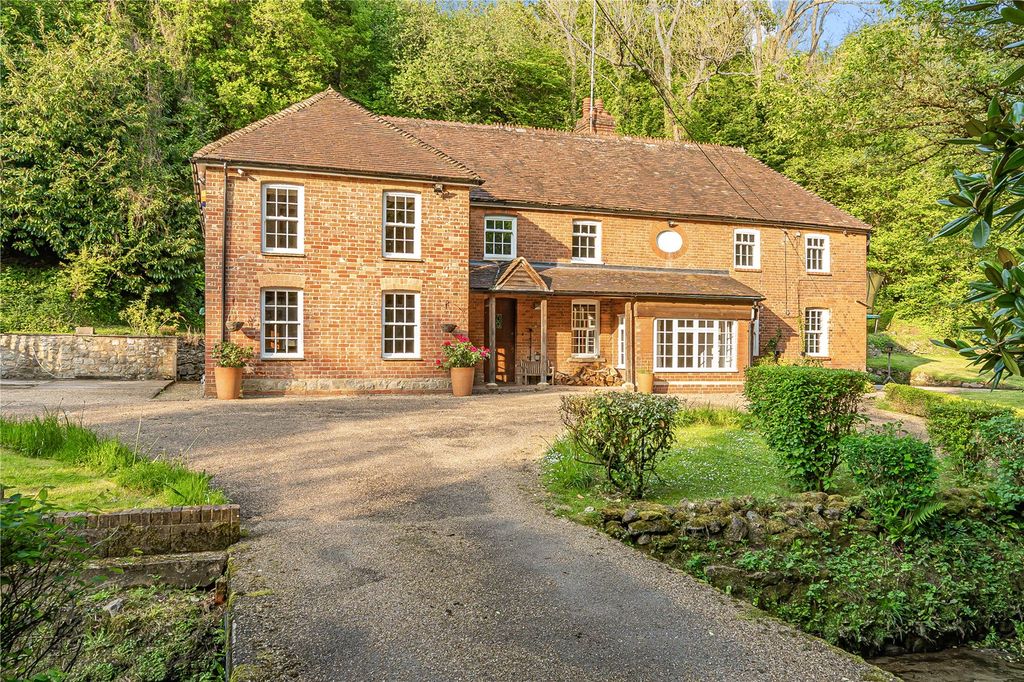 6 bed detached house to rentBasted Mill, Borough Green, Sevenoaks, Kent TN15