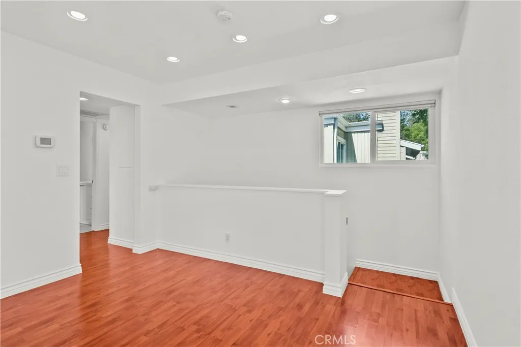 Additional image 58 of 22117 Burbank Blvd Unit 5, Woodland Hills, CA 91367