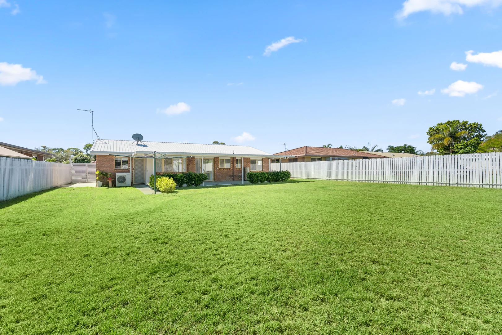 Additional image 5 of 216 Dayman Street, Torquay QLD 4655