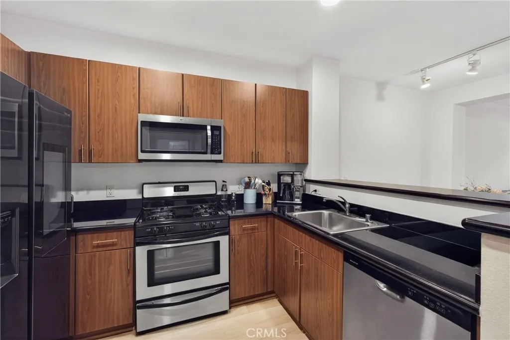 Additional image 4 of 1801 E Katella Ave Unit 1033, Anaheim, CA 92805