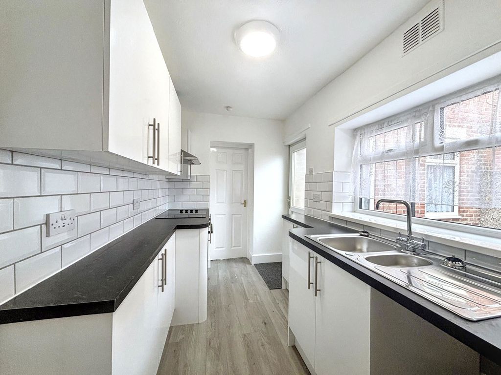 Additional image 2 of 3 bed flat to rentThompson Street, Bedlington NE22