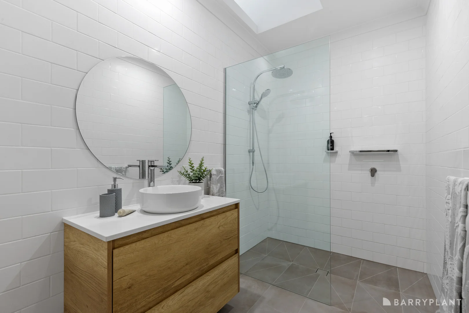 Additional image 10 of 3/9 Creek Road, Mitcham VIC 3132