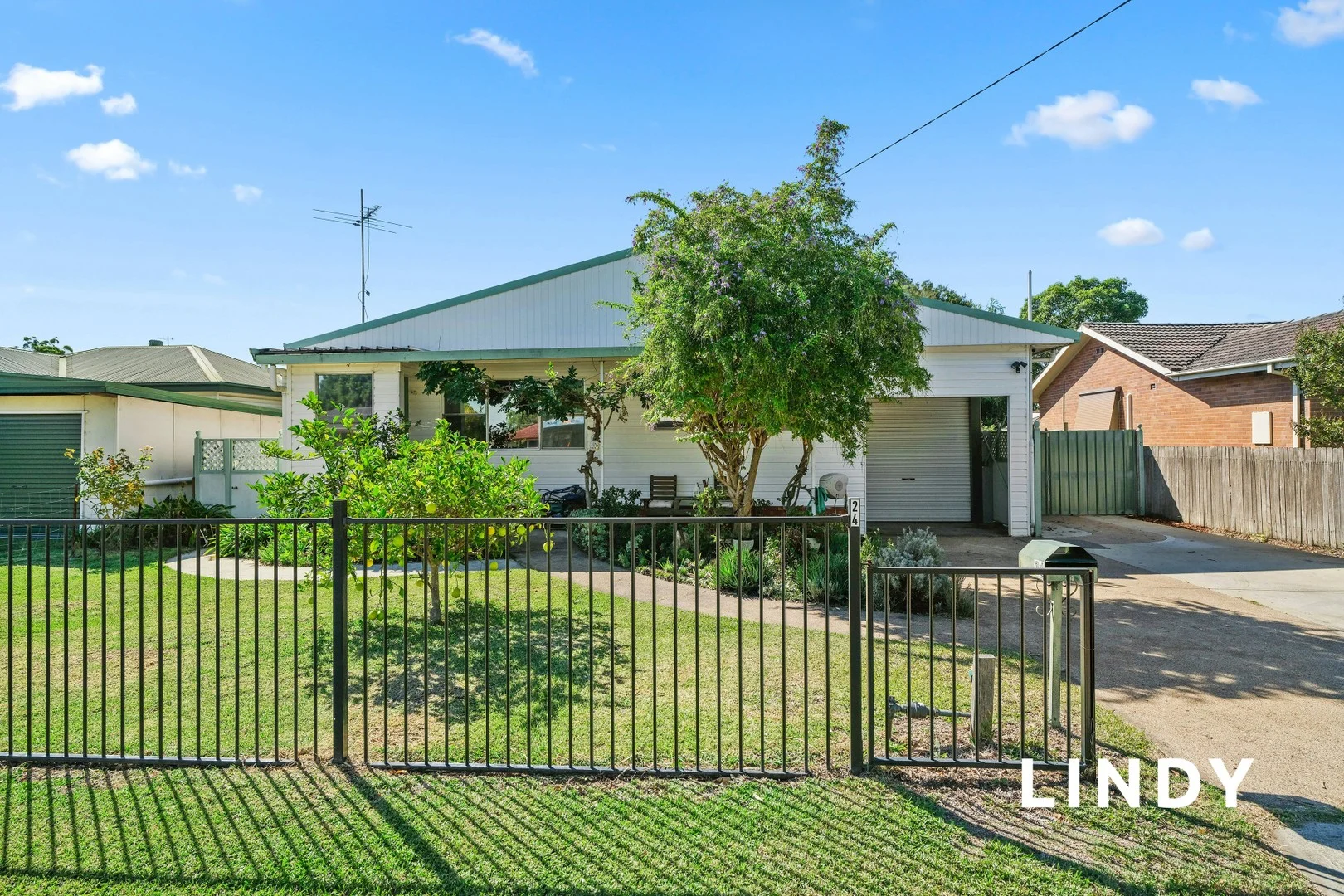 24 Howe Street, Singleton NSW 2330