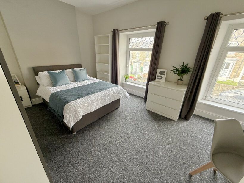5 bed shared accommodation to rentYsgol Street, Swansea SA1 photo 4