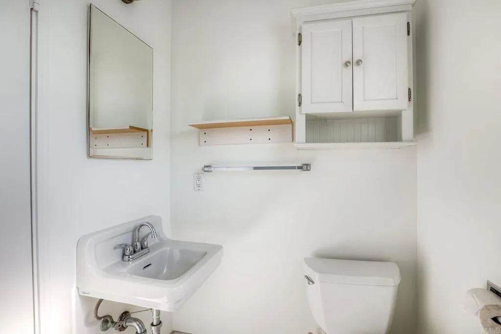 Additional image 76 of 903 Alberta Avenue, Oceanside, CA 92054