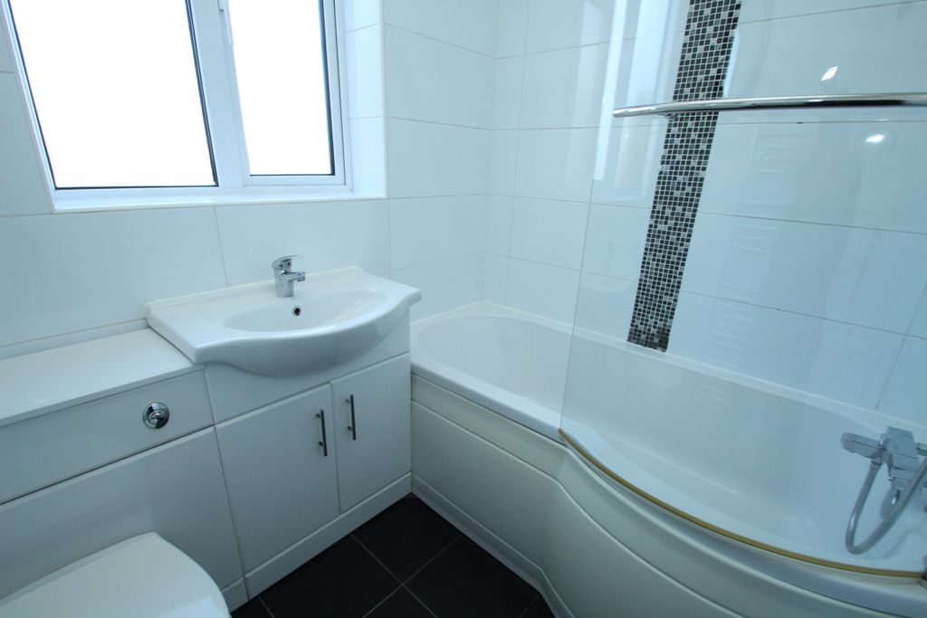 Additional image 12 of 3 bed semi-detached house to rentWeymouth Drive, Glasgow G12