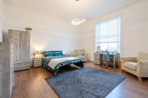 Flat 3, 11 Lawson Road, Sheffield S10, Room to rent