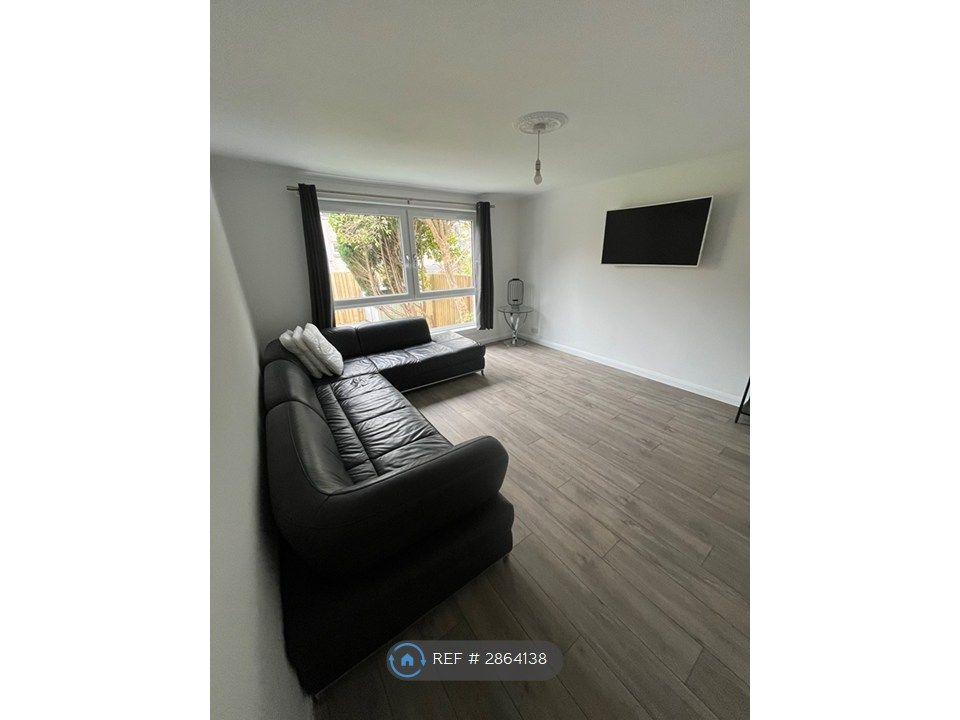 Additional image 18 of 4 bed detached house to rentKenilworth Rise, Livingston EH54