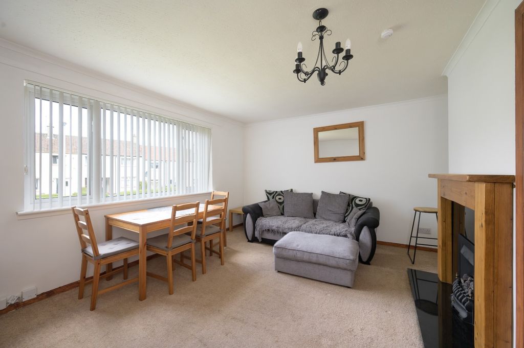 Additional image 2 of 2 bed flat to rentGracemount Avenue, Gracemount, Edinburgh EH16