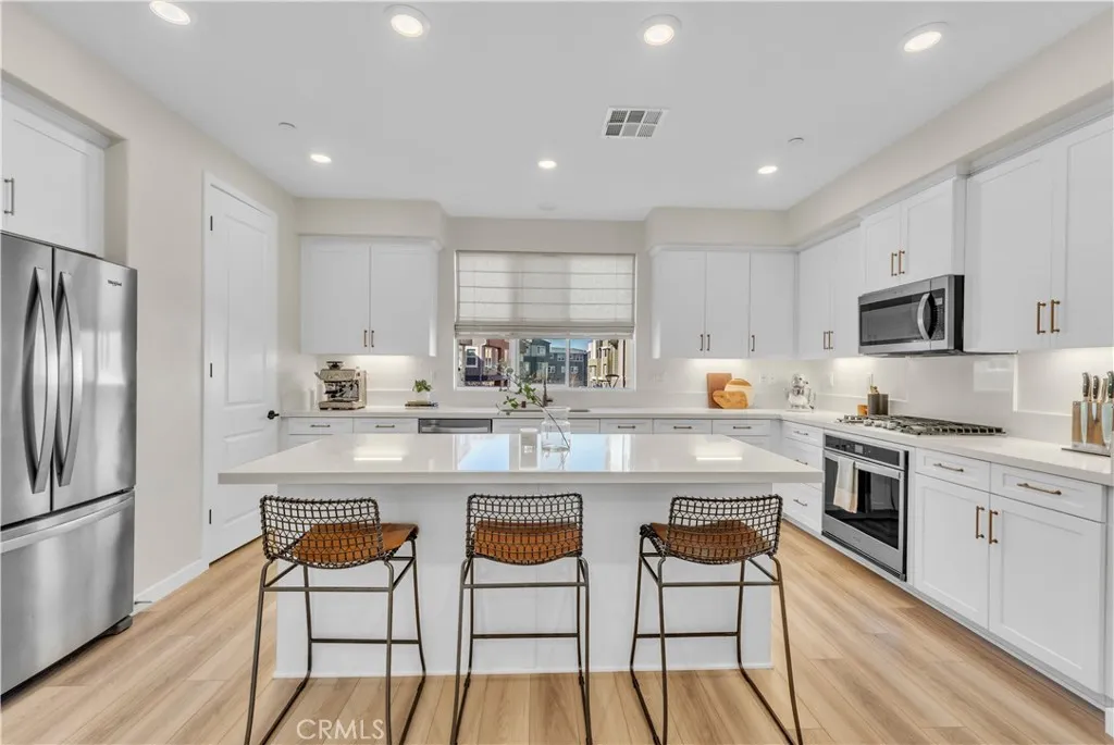 Additional image 20 of 27582 Manzanita Way, Valencia, CA 91381