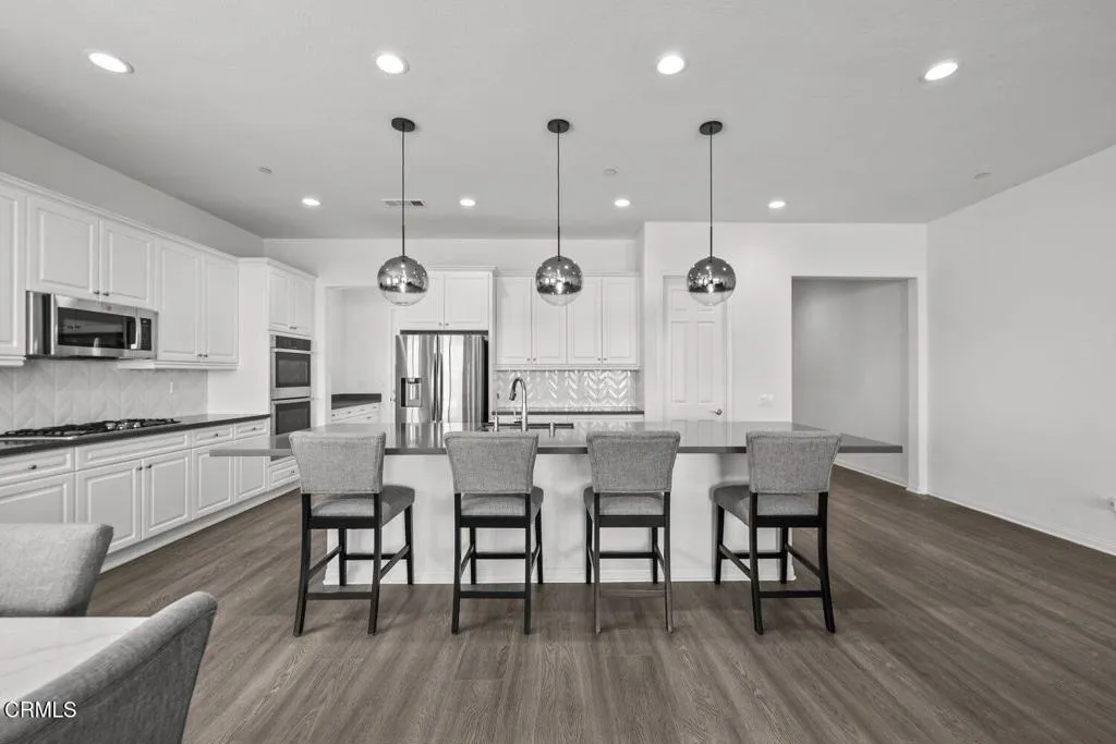 Additional image 13 of 2075 Seville Drive, Santa Paula, CA 93060