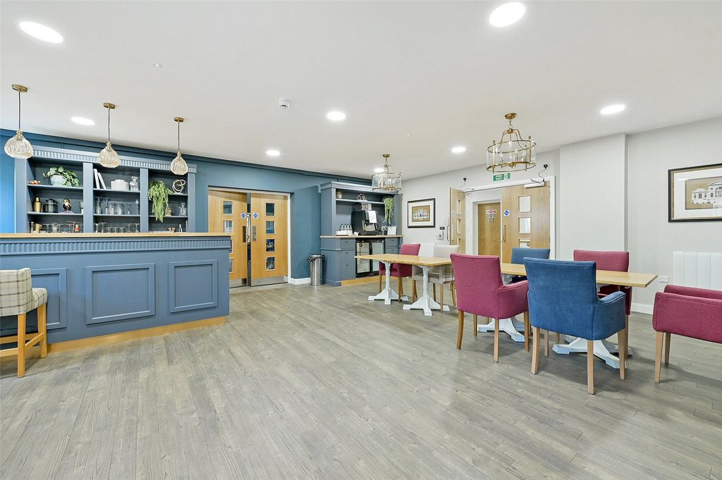 Additional image 11 of 2 bed flat to rentFosseway, Stow On The Wold, Cheltenham, Gloucestershire GL54