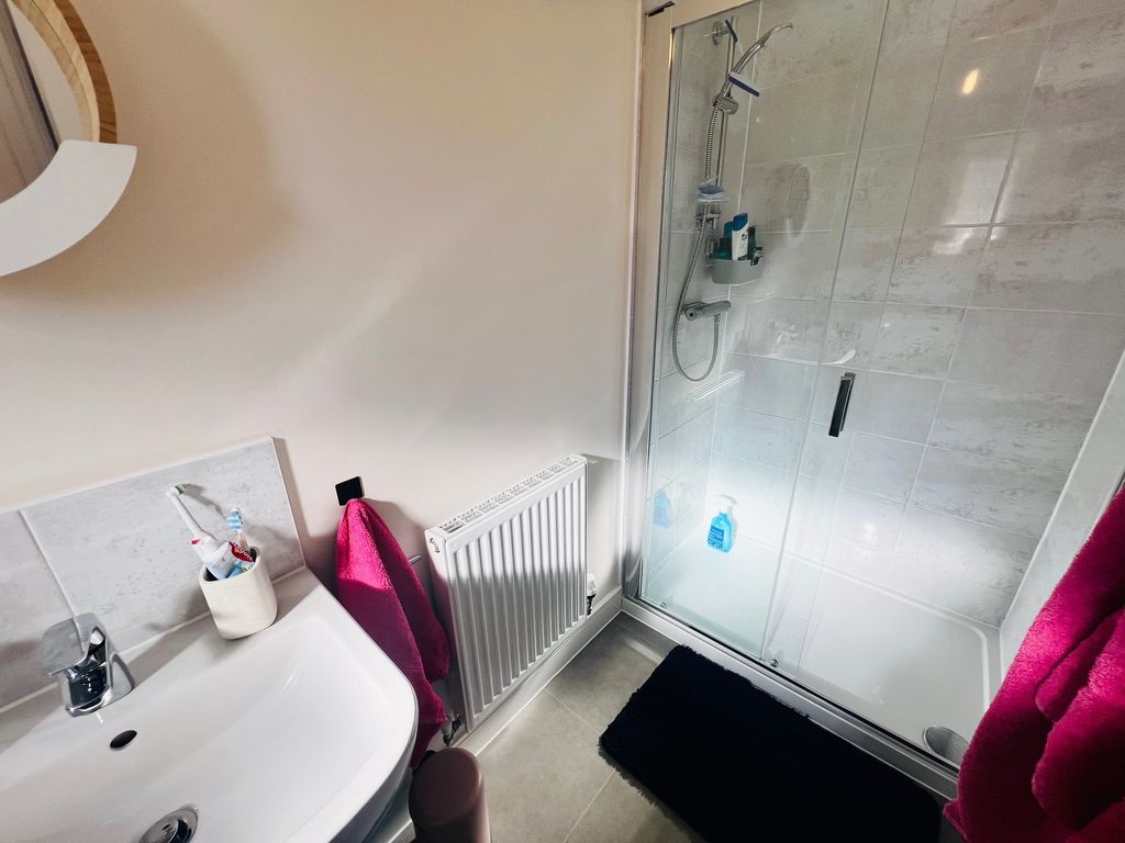 Additional image 31 of 5 bed property to rentSissons Close, Barnack, Stamford PE9