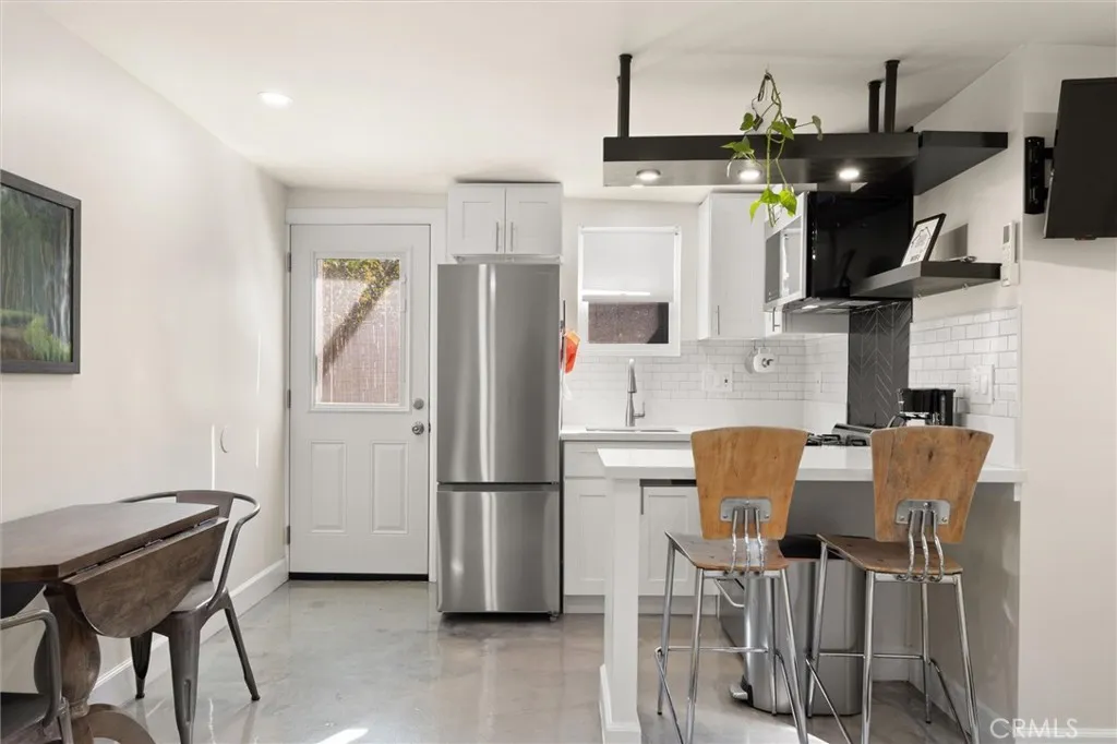Additional image 38 of 3903 W 59th Place, Los Angeles, CA 90043