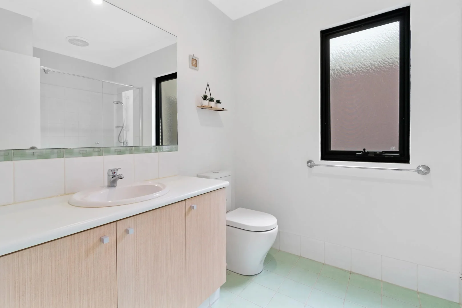 Additional image 10 of 15B Leeder Street, Glendalough WA 6016