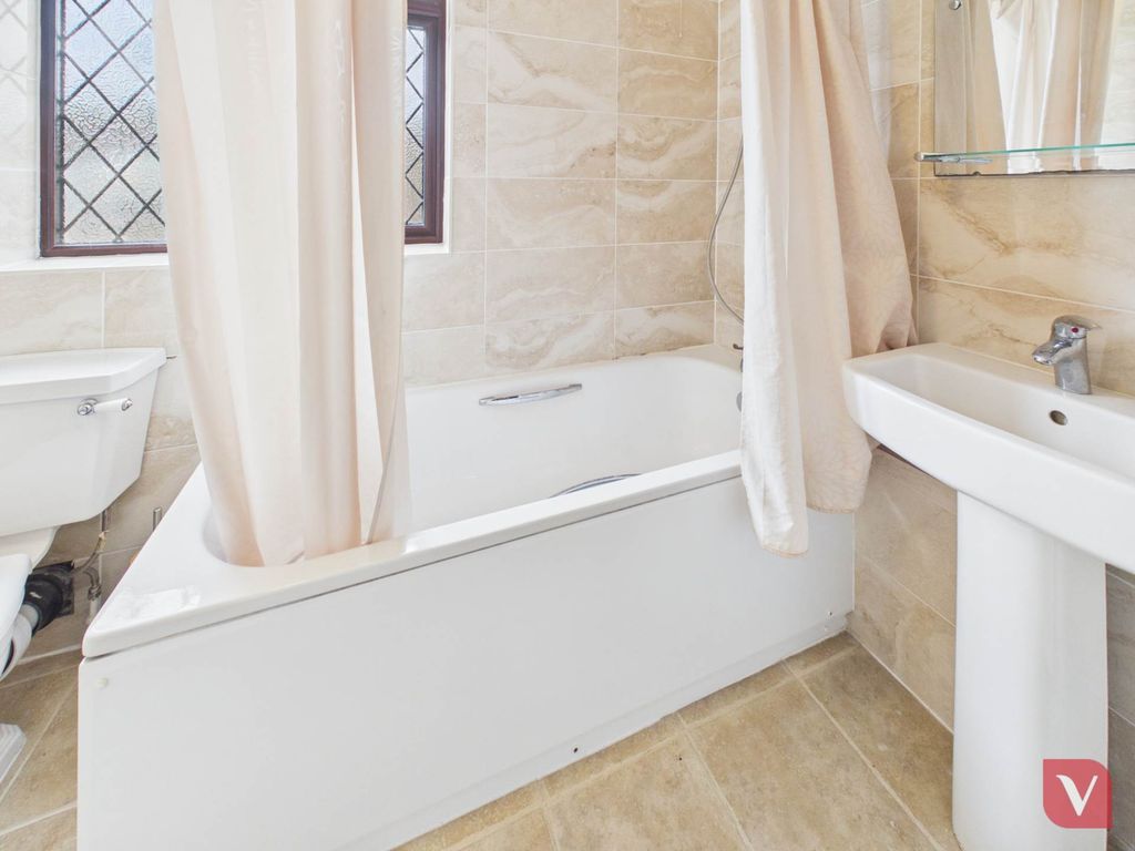 Additional image 12 of 3 bed end terrace house to rentPoynters Road, Luton LU4