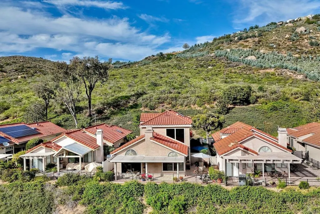 Additional image 113 of 28766 Vista Valley Dr, Vista, CA 92084