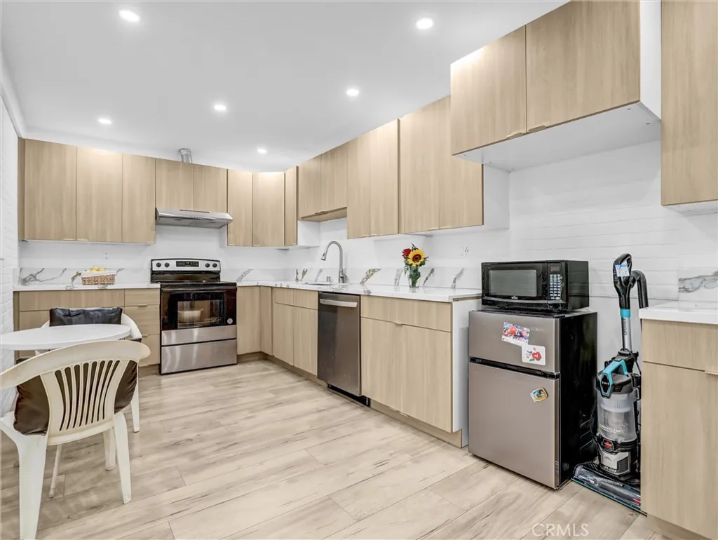 Additional image 16 of 440 Veteran Avenue Unit 102, Los Angeles, CA 90024