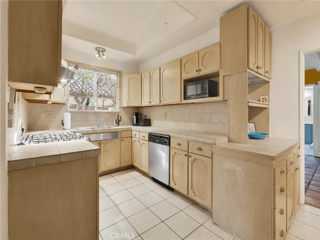 Additional image 18 of 6033 Fulcher Ave, North Hollywood, CA 91606