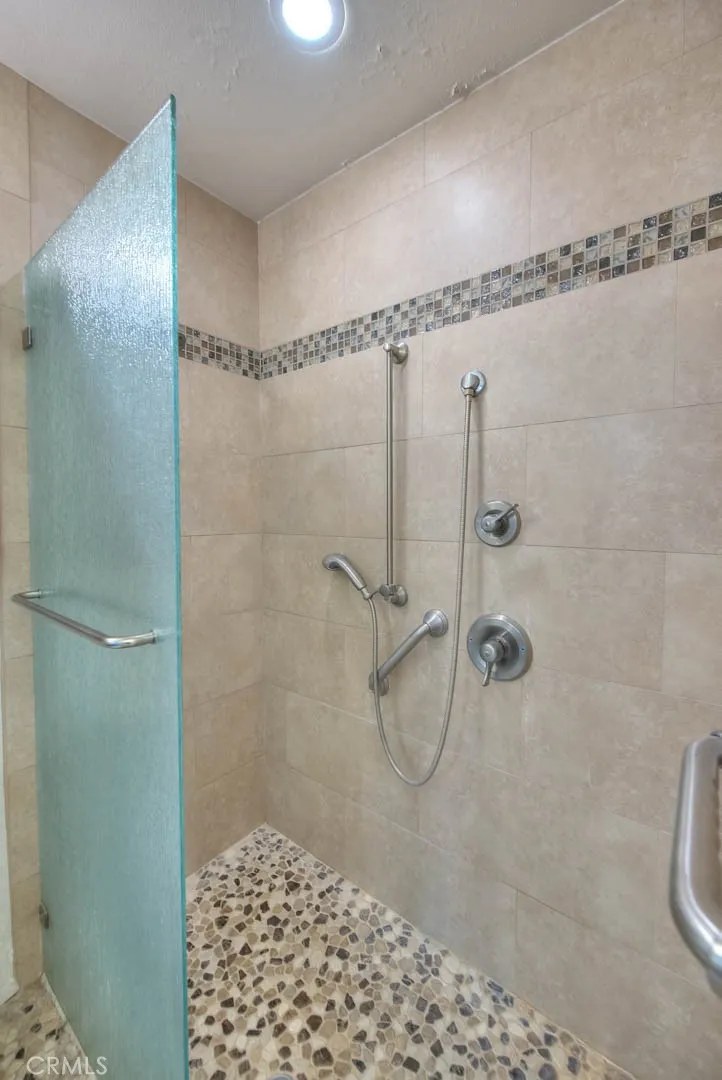 Additional image 87 of 700 E Lake Drive E Unit 7, Orange, CA 92866