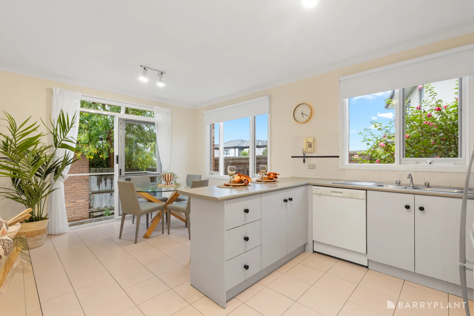 Additional image 3 of 3/9 Creek Road, Mitcham VIC 3132