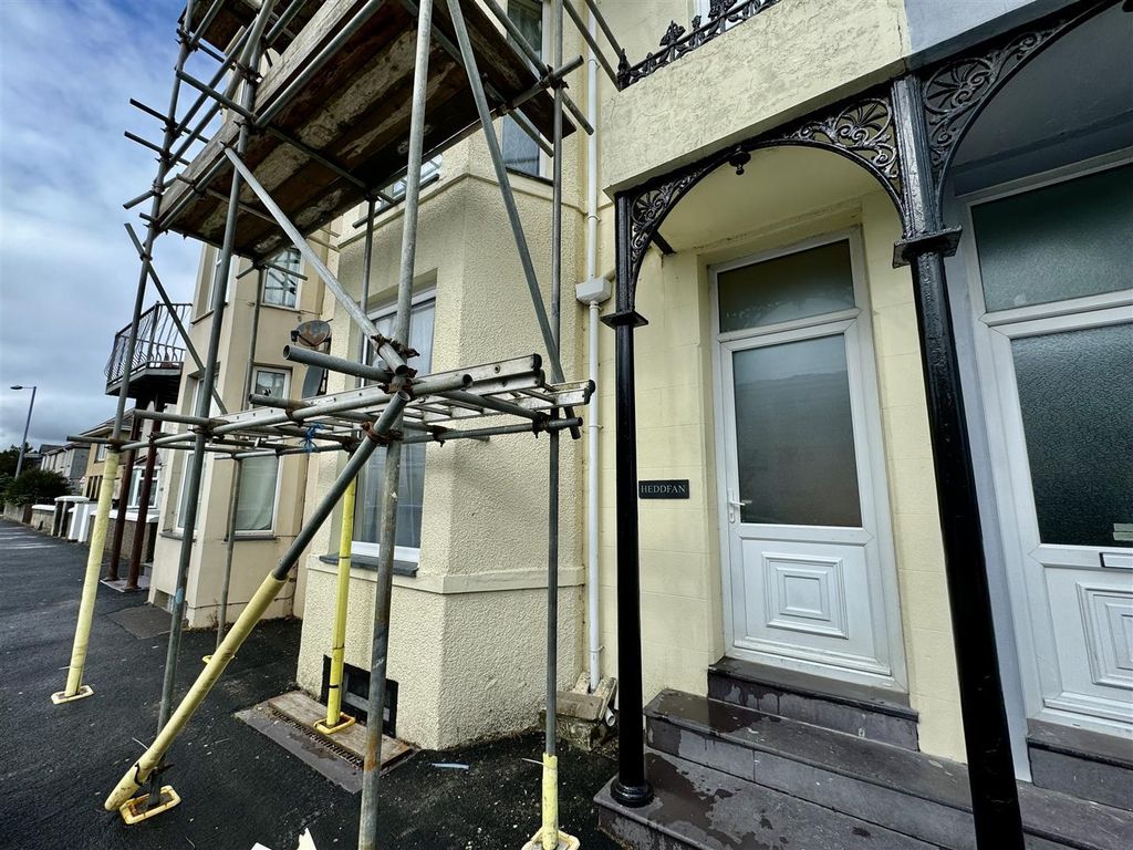 Additional image 9 of 1 bed flat to rentChurton Street, Pwllheli LL53