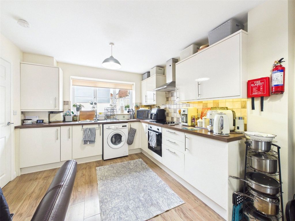 Additional image 3 of 3 bed terraced house to rentCamden Terrace, Weston-Super-Mare, North Somerset BS23