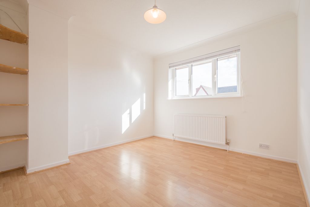 Additional image 13 of 4 bed semi-detached house to rentLydiard Way, Trowbridge BA14