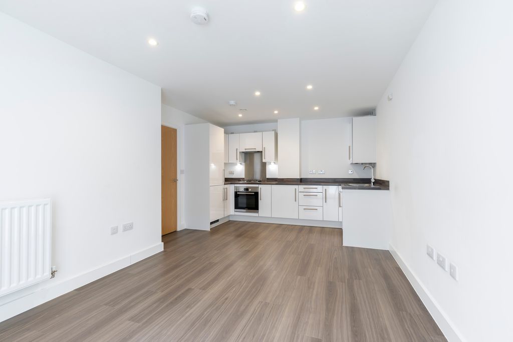 Additional image 4 of 2 bed flat to rentFishers Lane, Cheltenham GL52