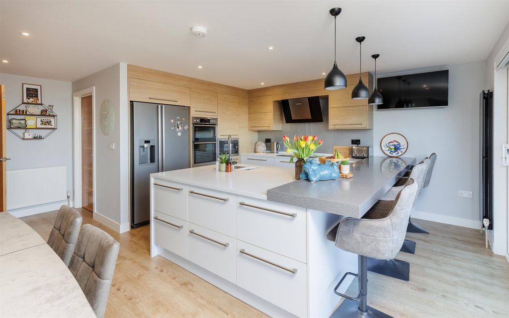 Additional image 40 of 5 bed detached house for saleBattery Road, Cowes PO31
