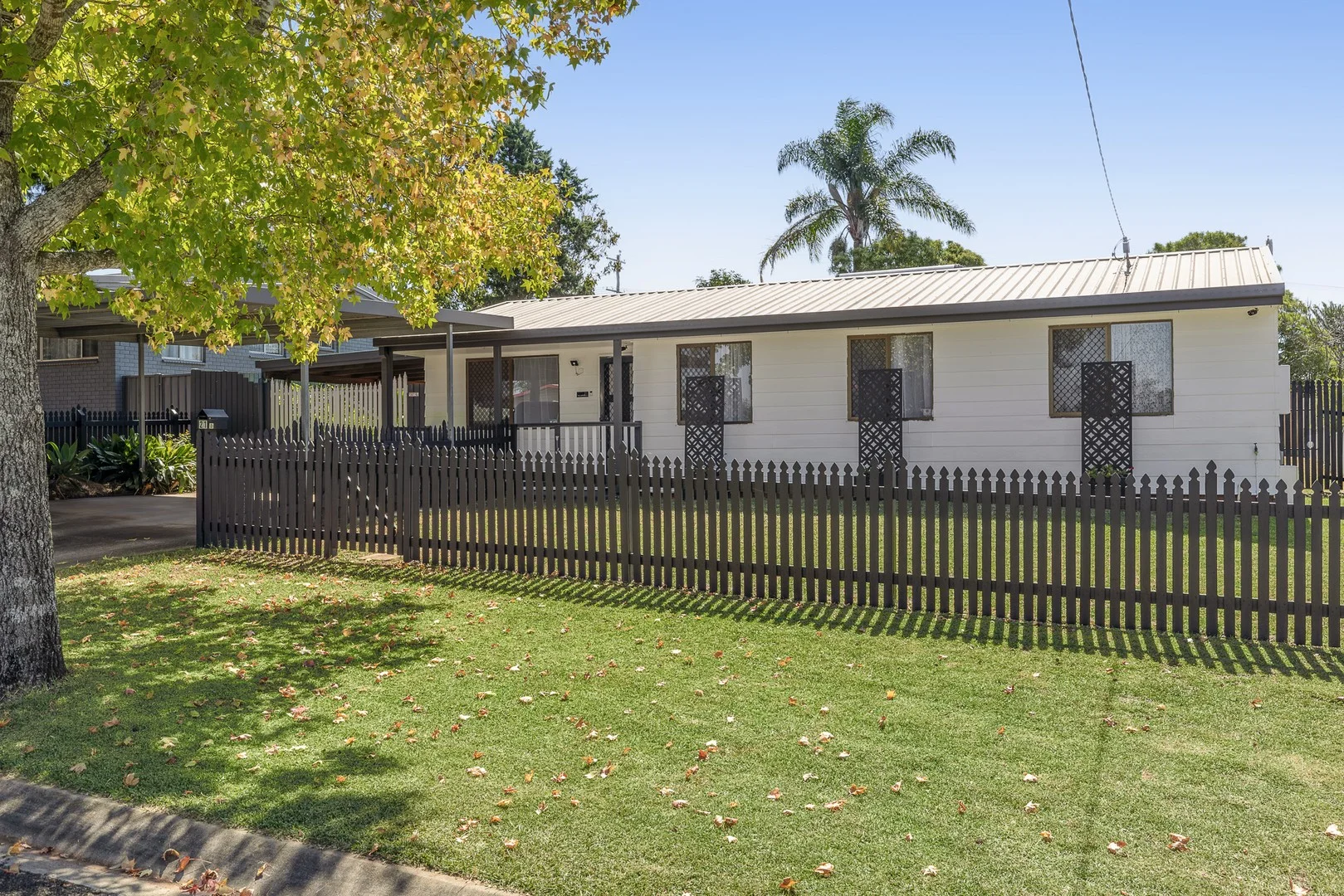 21 Seppelt Street, Wilsonton Heights QLD 4350