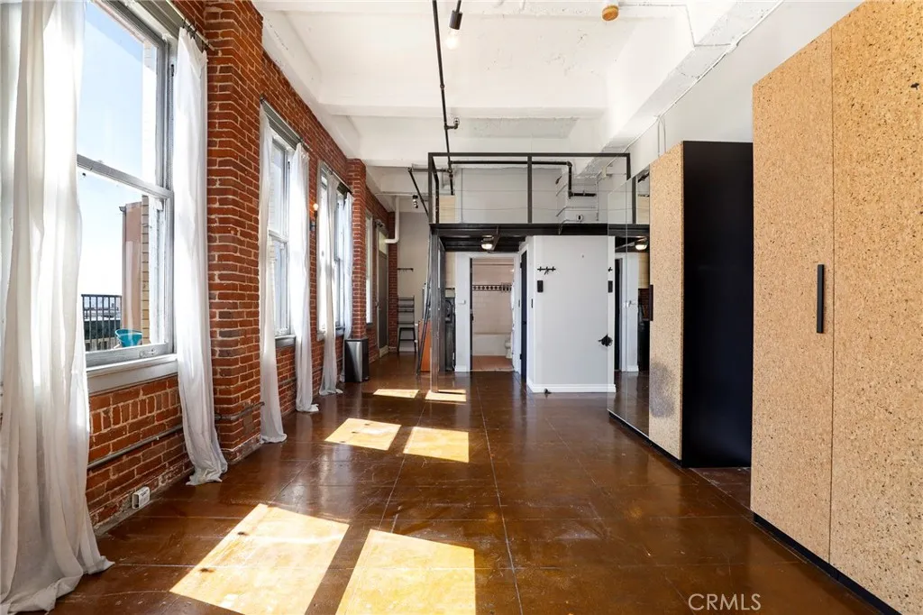 Additional image 31 of 215 W 7th St, Los Angeles, CA 90014