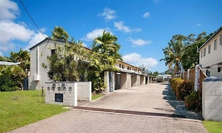 4/30 Princes Road, Hyde Park QLD 4812