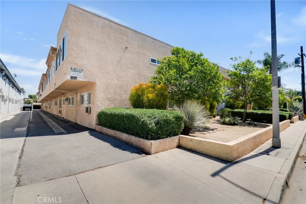 Additional image 22 of 5232 Corteen pl Unit 17, Valley Village, CA 91607
