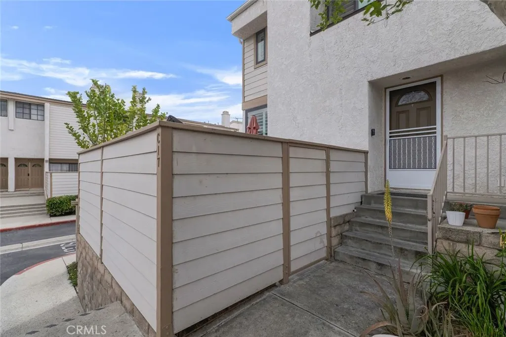 Additional image 37 of 10231 Independence Ave Unit C17, Chatsworth, CA 91311