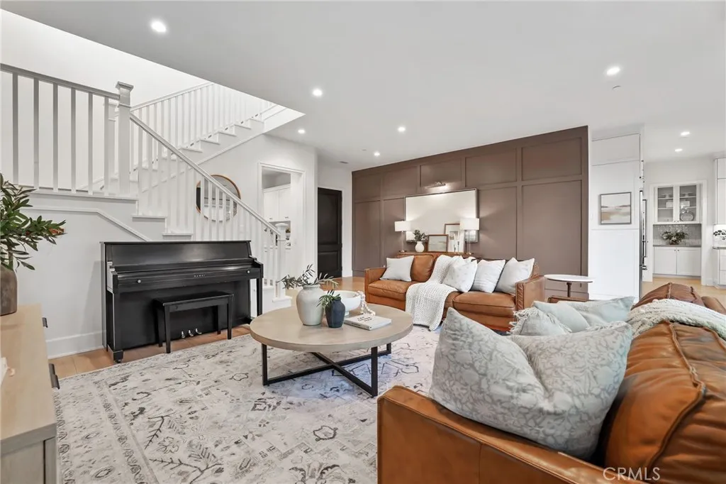 Additional image 81 of 103 Vigna, Irvine, CA 92602