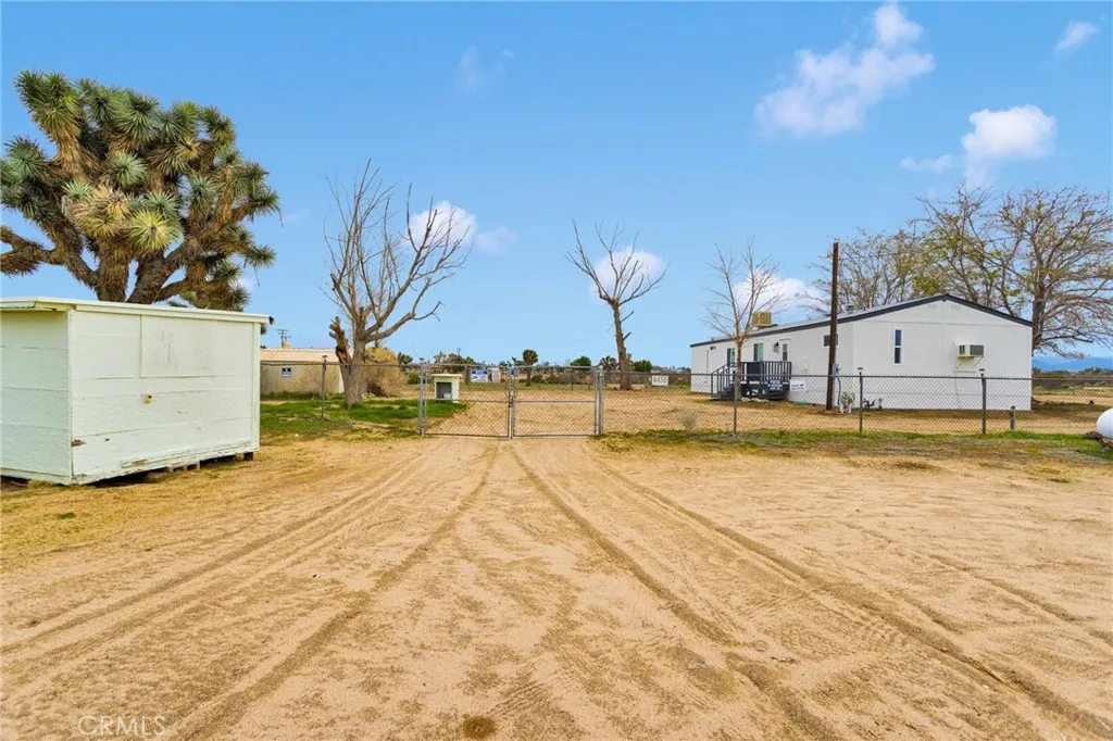 Additional image 68 of 6450 Maricopa Road, Phelan, CA 92371