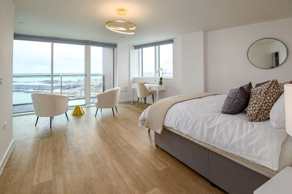 Additional image 7 of 2 bed flat to rentCentenary Plaza, Southampton SO19
