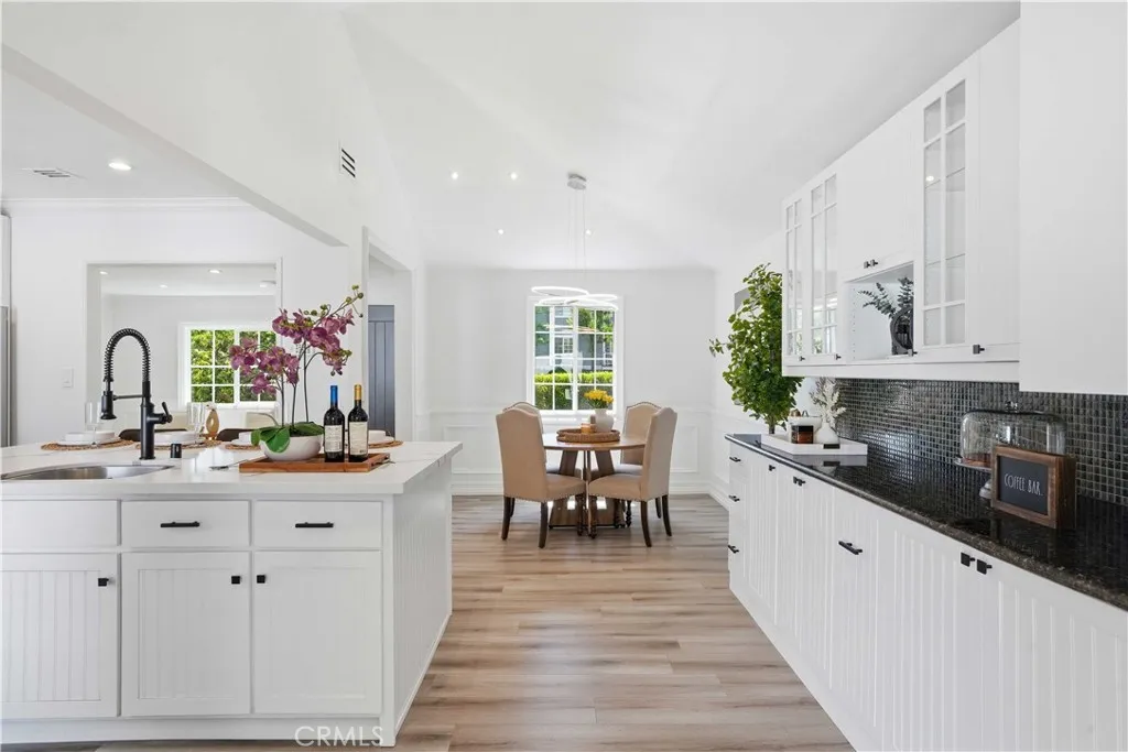Additional image 16 of 17721 Burbank Blvd, Encino, CA 91316