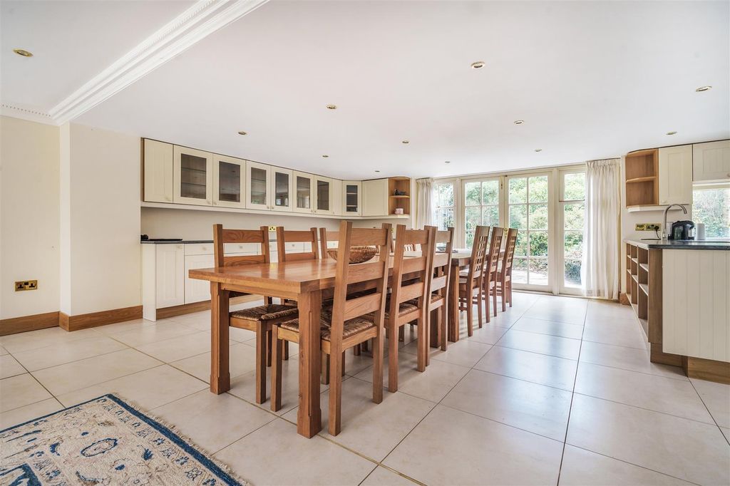 Additional image 11 of Detached house to rentMiddle Street, Crewkerne TA18
