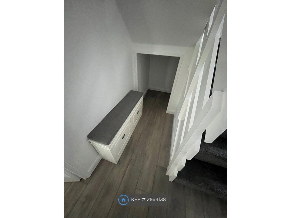 Additional image 15 of 4 bed detached house to rentKenilworth Rise, Livingston EH54