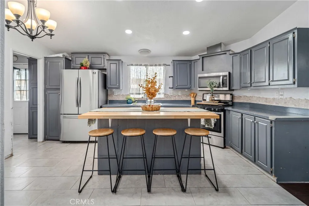Additional image 10 of 45465 25th Street E Unit SPC108, Lancaster, CA 93535