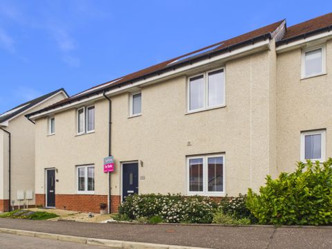Catbells Drive, Jackton, East Kilbride G75