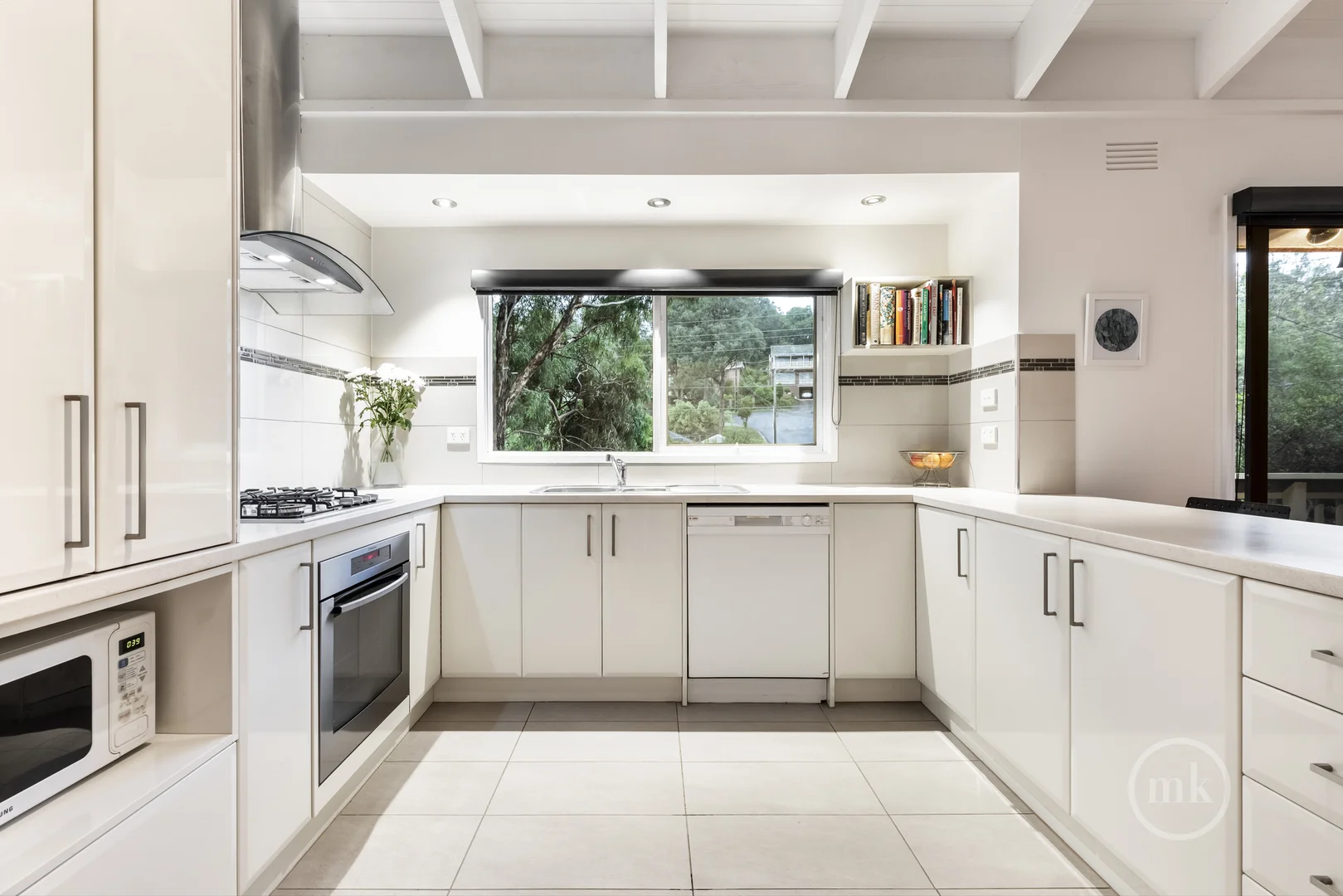 Additional image 4 of 10 Nulgarrah Crescent, Greensborough VIC 3088