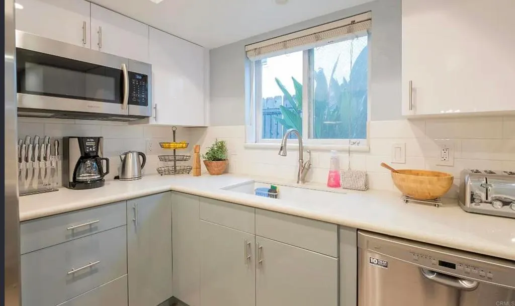 Additional image 5 of 1330 Reed Ave Unit 2, San Diego, CA 92109