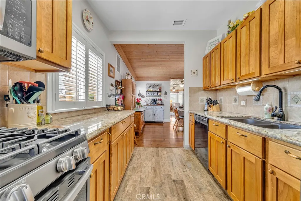 Additional image 65 of 43516 18th St W, Lancaster, CA 93534
