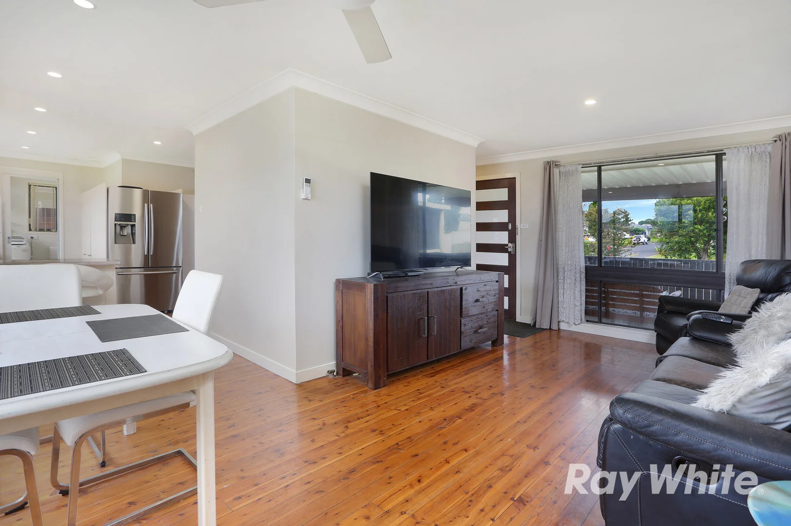 Additional image 3 of 210 Banks Drive, St Clair NSW 2759