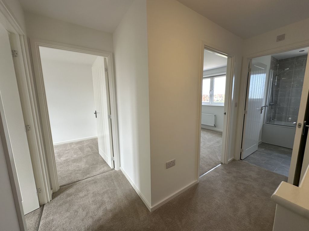 Additional image 15 of 3 bed town house to rentEpping Drive, Peterborough PE7