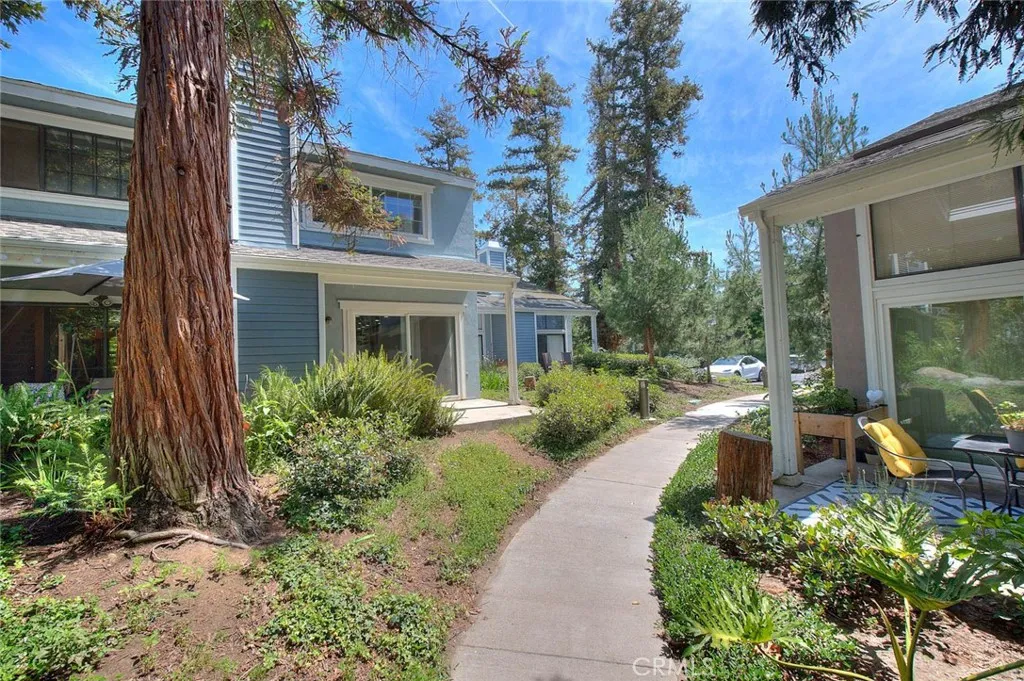 Additional image 101 of 700 E Lake Drive E Unit 7, Orange, CA 92866